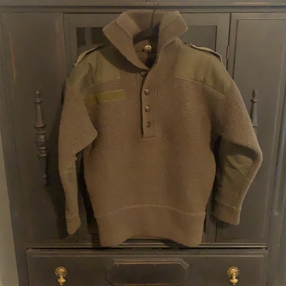 ORIGINAL AUSTRIAN ARMED FORCES SWEATER. RARE FIND! - Picture 2 of 5